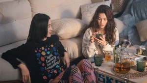 Hảo Đông Tây Her Story